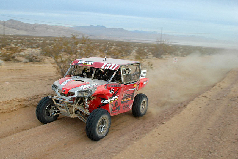 Can-Am Commander Dominates the BITD Mint 400